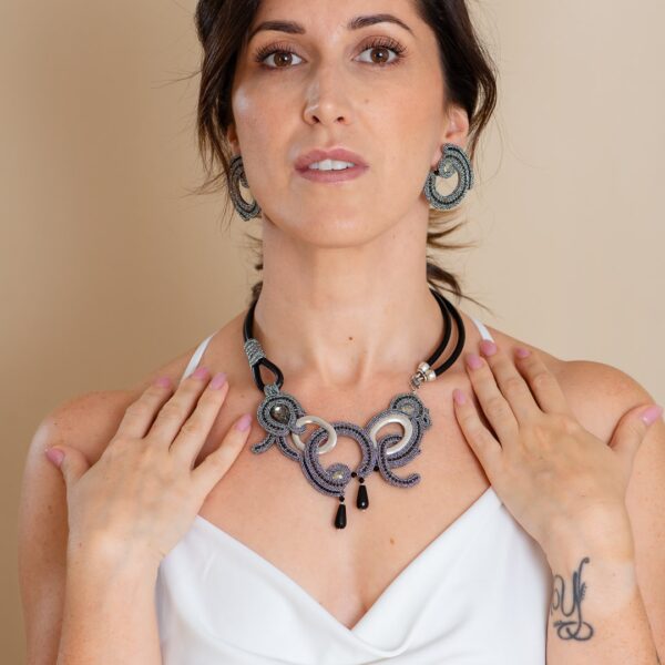 Colgante Selene plata envejecida2 de Irene Garcia Designer