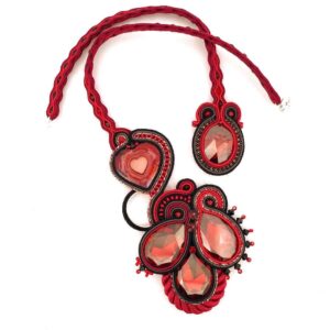 Collar Meraki granate3 de Irene Garcia Designer