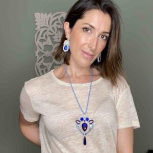 Medallón Carina azul. 5 Pendientes Carina Azul3 de Irene Garcia Designer