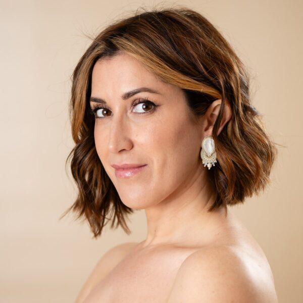 Pendientes Olalla Max crema3 de Irene Garcia Designer