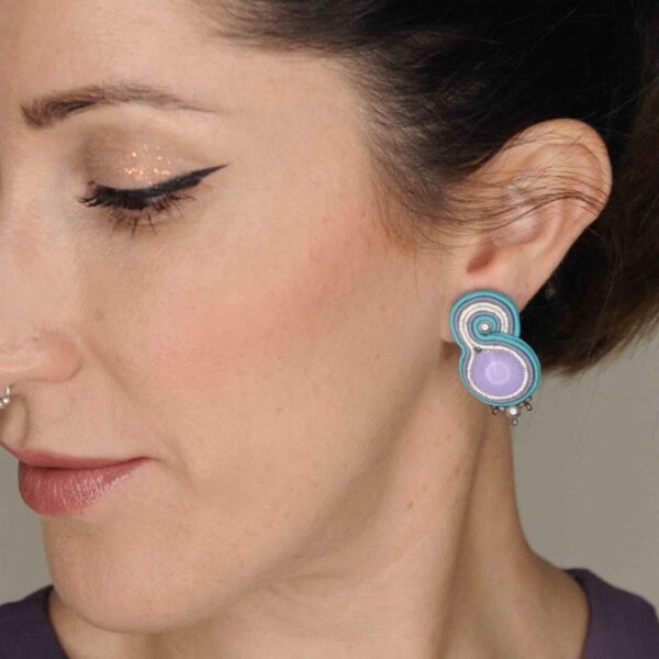 Pendientes Penelope morado y turquesa4 de Irene Garcia Designer