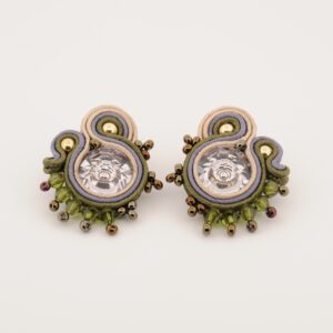 pendientes Maria caqui y lavanda de Irene Garcia Designer