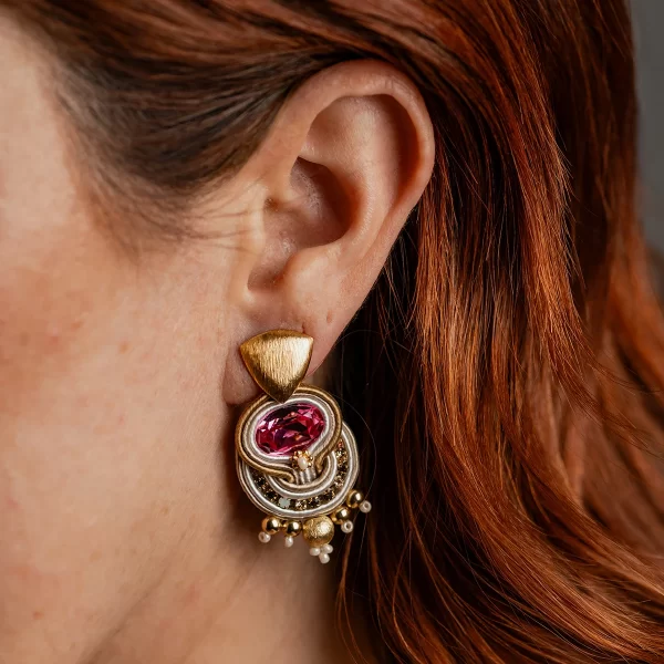 Pendientes Matilda rosa2 de Irene Garcia Designer