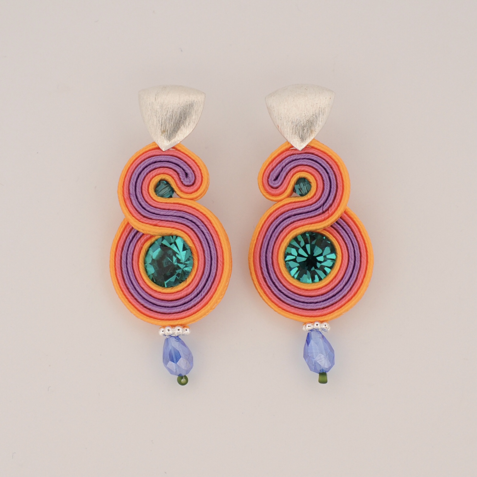 Pendientes Renata arcoíris 2 Pendientes Renata arcoiris5 de Irene Garcia Designer
