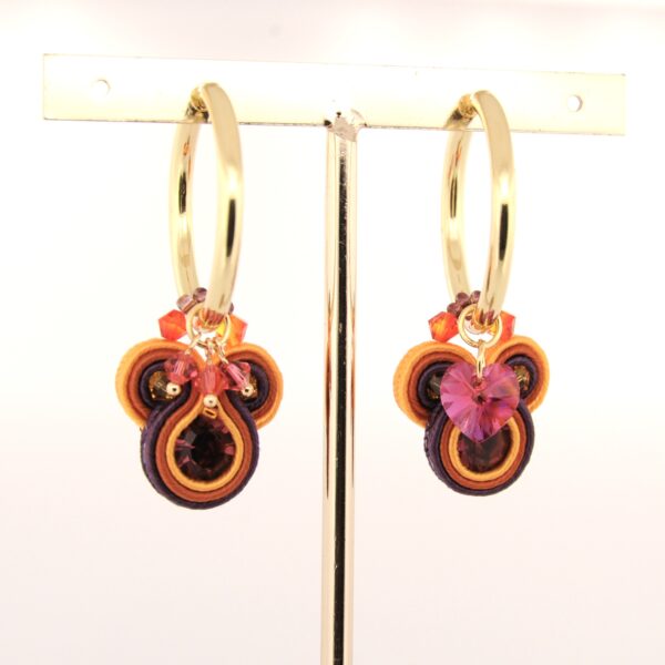 Pendientes Casiopea morado2 de Irene Garcia Designer